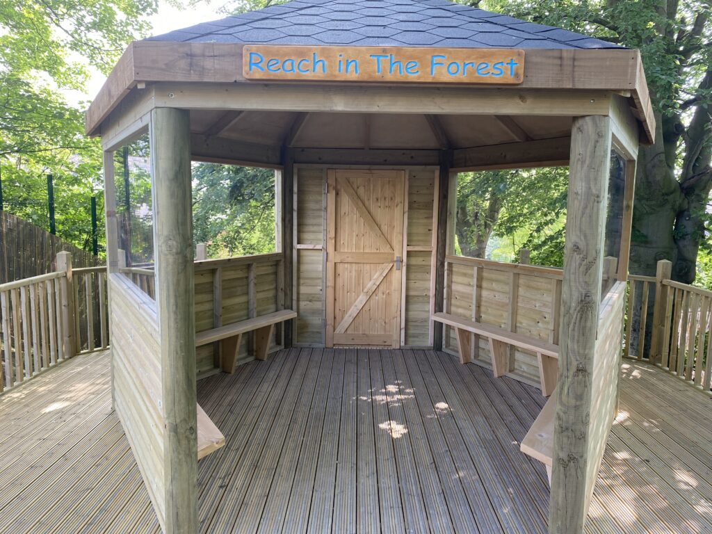 bespoke outdoor classroom